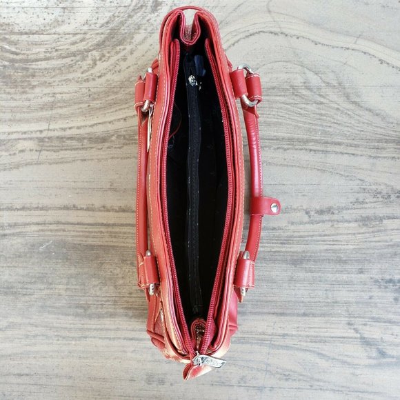 NWT Vieta Red Crocodile Faux Leather Handbag Bag - Picture 6 of 6
